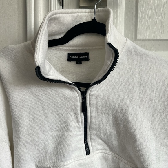 White cropped crew neck - Picture 3 of 3